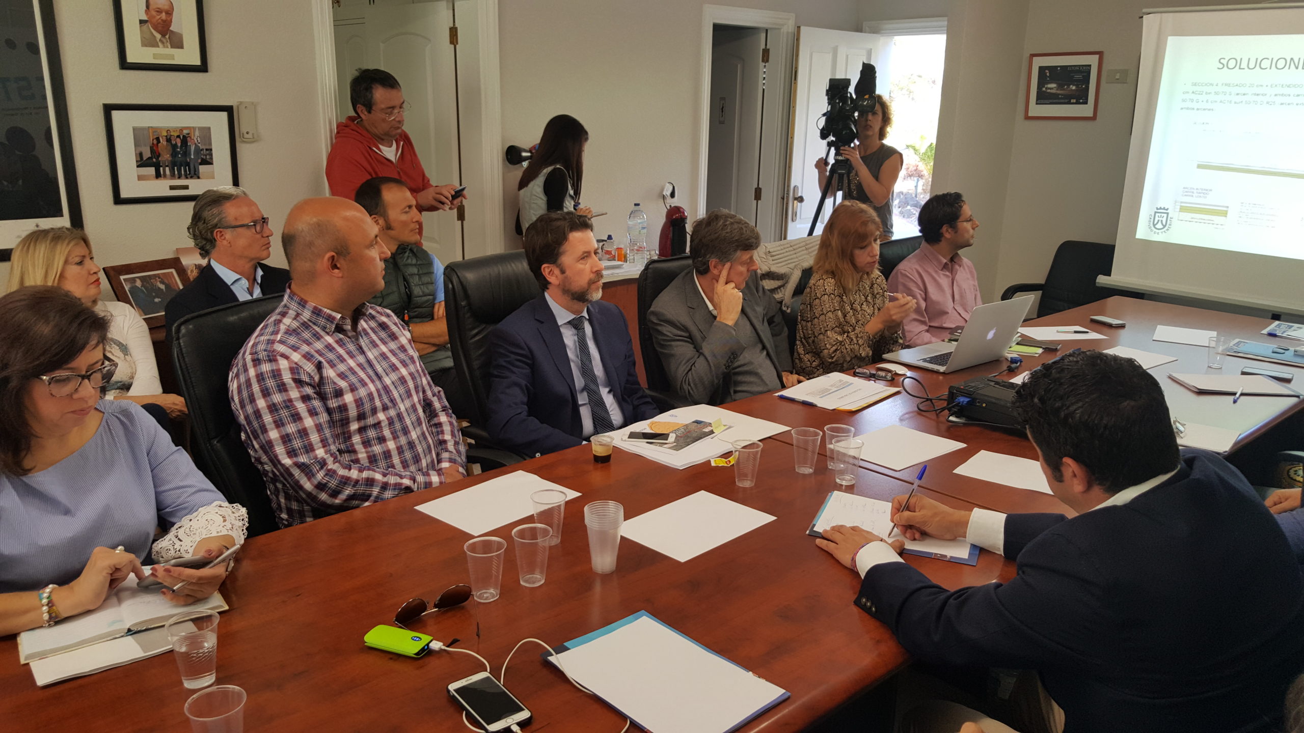 Reunión CEST – Presidente del Cabildo de Tenerife y Directores Insulares de Carreteras y Fomento