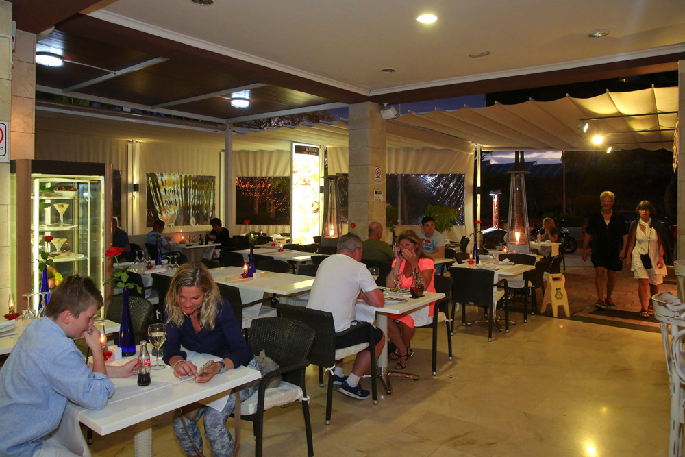 THE BRASSERIE GRILL - Imagen 5