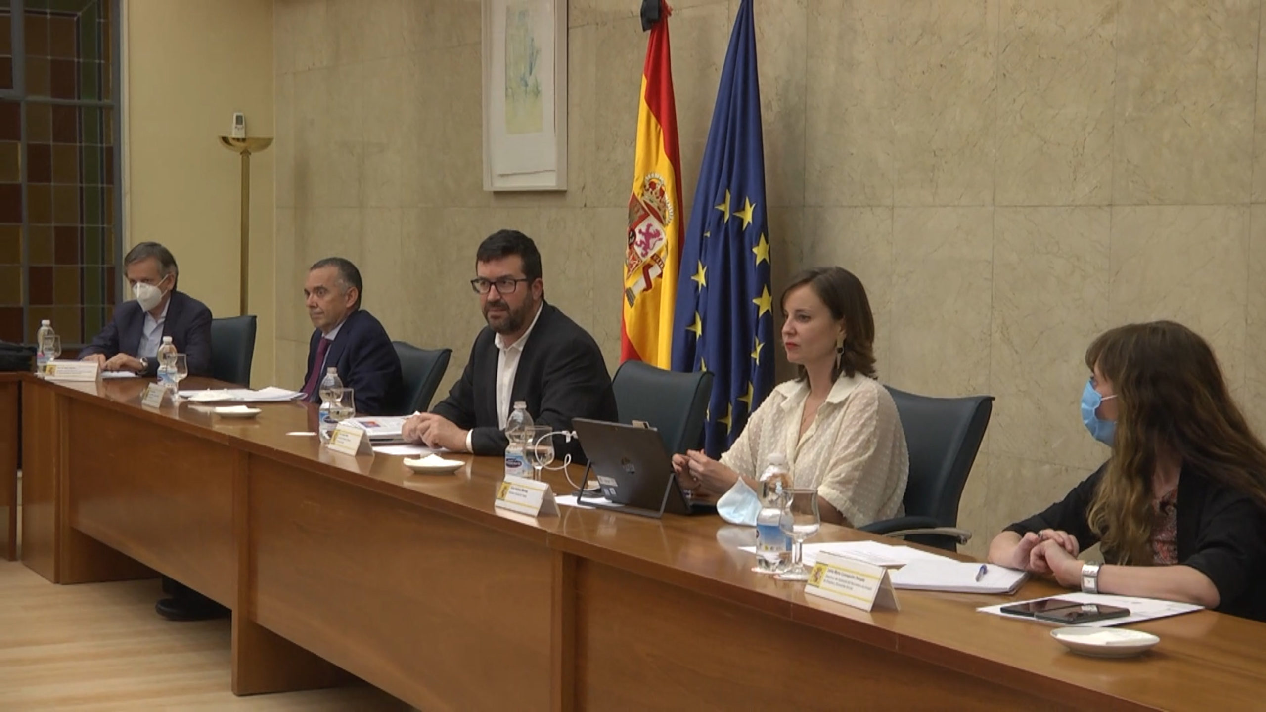 Propuesta y Anexo elaborados conjuntamente por la consejería de empleo del Gobierno de Canarias, CEOE, Confederación Canaria de Empresarios, CCOO y UGT, envíado a la Comisión de Seguimiento Tripartita  de medidas sociales en defensa del empleo.