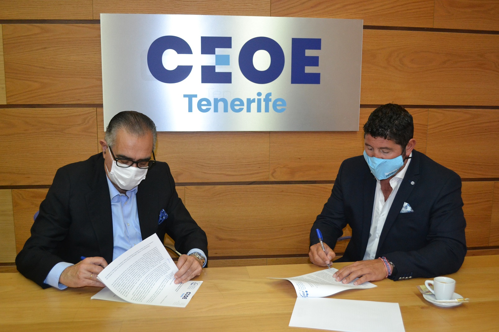 CEST y CEOE Tenerife firman un acuerdo con la finalidad de fijar su posición en relación al estado y desarrollo de algunos proyectos de gran interés para la isla que serán trasladados al Gobierno Central a través del Delegado del Gobierno en Canarias