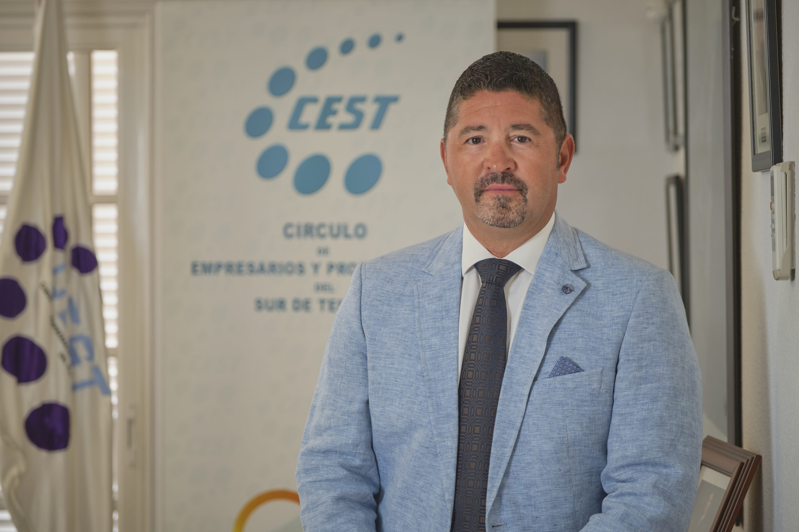 “Un año para la recuperación económica”. Artículo de Roberto Ucelay, Presidente del Cest.