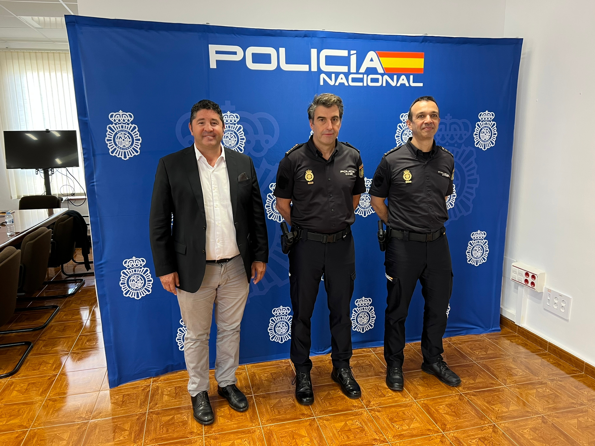 El CEST reconoce la labor de la Policía Nacional en el Sur de Tenerife y reafirma su compromiso para perseguir actividades ilegales