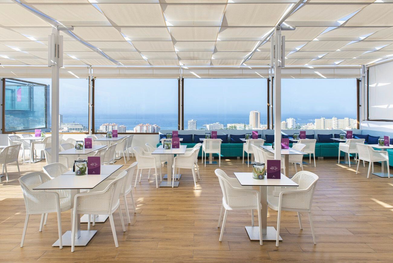 Networking. Este viernes 03 de marzo de 2023, el CEST organiza un nuevo Networking en el Paradise Park Fun Lifestyle Hotel en Los Cristianos. Será a las 13:30 horas y después del almuerzo continuaremos con él Networking en la terraza «Fun Attic» para disfrutar de una magnífica puesta de sol y DJ.
